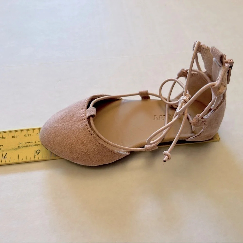 Old Navy baby girl lace up pink ankle ballet flats in Size‎ 5.  E